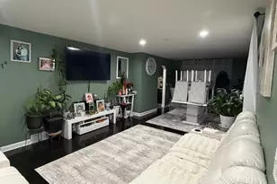 9433 Kostner Ave, Skokie, IL 60076 - Photo 2