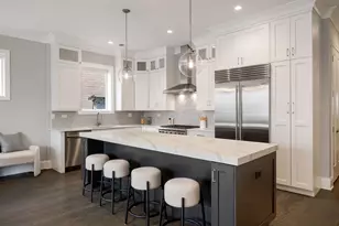 2649 N Racine Ave, Chicago, IL 60614 - Photo 8