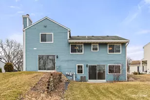 43 N Walnut Ct, Streamwood, IL 60107 - Photo 24