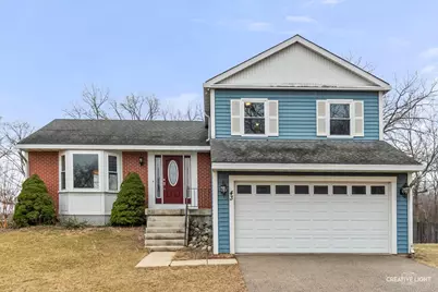 43 N Walnut Court, Streamwood, IL 60107 - Photo 2