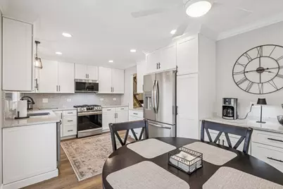 730 Lamorak Drive, Schaumburg, IL 60193 - Photo 8