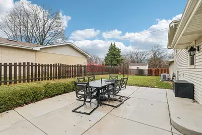730 Lamorak Drive, Schaumburg, IL 60193 - Photo 24
