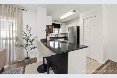 528 Pershing Avenue #G, Glen Ellyn, IL 60137 - Photo 4