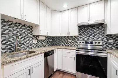 [Address not provided], Carol Stream, IL 60188 - Photo 10