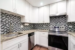 [Address not provided], Carol Stream, IL 60188 - Photo 10