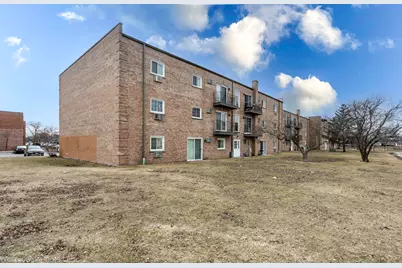 [Address not provided], Carol Stream, IL 60188 - Photo 18