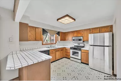 [Address not provided], Crystal Lake, IL 60014 - Photo 6