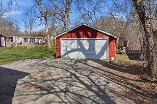 2440 183rd St, Homewood, IL 60430 - Photo 2