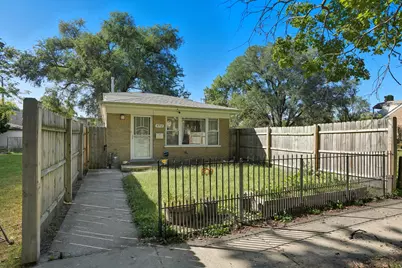 6712 S Evans Avenue, Chicago, IL 60637 - Photo 1