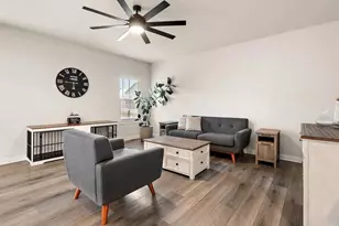 319 Atkinson Dr, Sugar Grove, IL 60554 - Photo 6