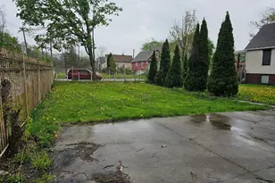 11920 S Calumet Ave, Chicago, IL 60628 - Photo 10