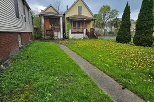 11920 S Calumet Ave, Chicago, IL 60628 - Photo 16