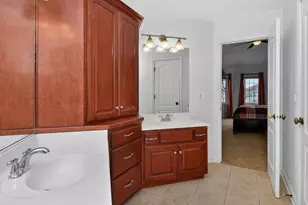 1 Crenshaw Ct, Bolingbrook, IL 60490 - Photo 34