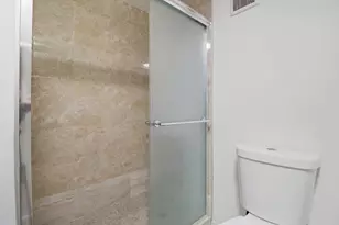 1633 W 38th St, Chicago, IL 60609 - Photo 14