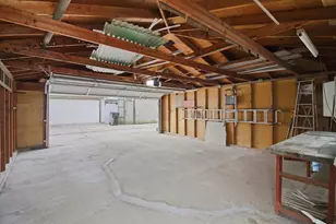 1633 W 38th St, Chicago, IL 60609 - Photo 32