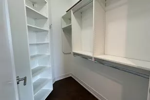 2303 W Wilcox St, Chicago, IL 60612 - Photo 10