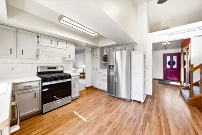 916 W Joliet Highway, New Lenox, IL 60451 - Photo 8