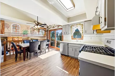 916 W Joliet Highway, New Lenox, IL 60451 - Photo 6