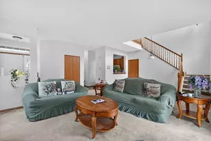 1105 Clover Dr, Minooka, IL 60447 - Photo 4