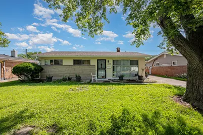 1433 Burnham Avenue, Calumet City, IL 60409 - Photo 1