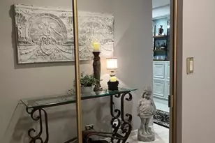 1105 N Mill St, Naperville, IL 60563 - Photo 4