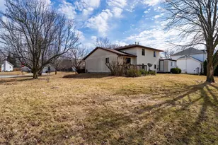 1609 Beech St, Normal, IL 61761 - Photo 10