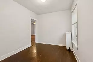 2018 W Birchwood Ave, Chicago, IL 60645 - Photo 12