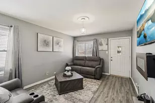 1636 State Line Rd, Calumet City, IL 60409 - Photo 4