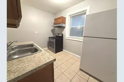 7617 S Kingston Avenue #1A, Chicago, IL 60649 - Photo 6