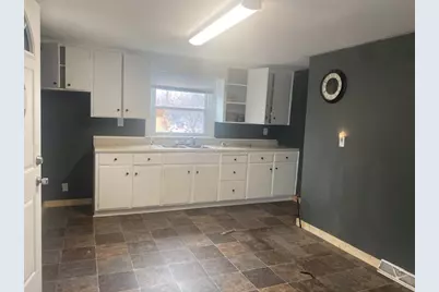 215 W 5th Street, Spring Valley, IL 61362 - Photo 4