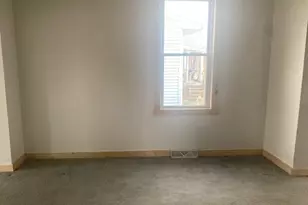 215 W 5th St, Spring Valley, IL 61362 - Photo 6