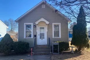 215 W 5th St, Spring Valley, IL 61362 - Photo 1