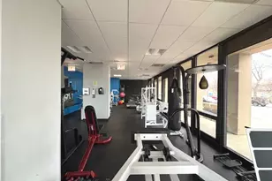 6700 S South Shore Dr, Chicago, IL 60649 - Photo 8