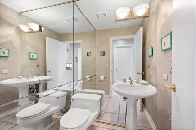 [Address not provided], Skokie, IL 60076 - Photo 12