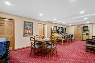 15W601 81st St, Burr Ridge, IL 60527 - Photo 28