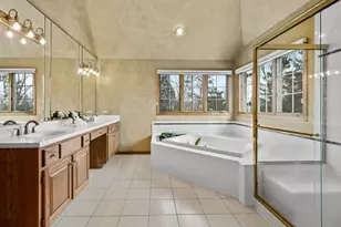 15W601 81st St, Burr Ridge, IL 60527 - Photo 20