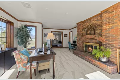 28W211 Cantigny Drive, Winfield, IL 60190 - Photo 8