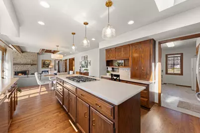 28W211 Cantigny Drive, Winfield, IL 60190 - Photo 16