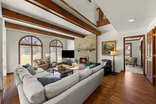 28W211 Cantigny Dr, Winfield, IL 60190 - Photo 10