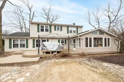 23W100 Kings Court, Glen Ellyn, IL 60137 - Photo 2