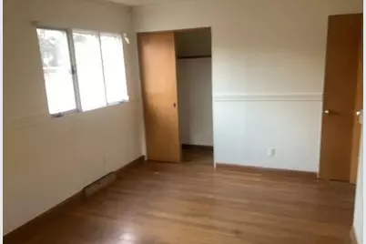 1317 W Stephenson Street, Freeport, IL 61032 - Photo 8