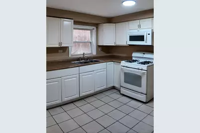 1637 N 34th Avenue, Melrose Park, IL 60160 - Photo 16