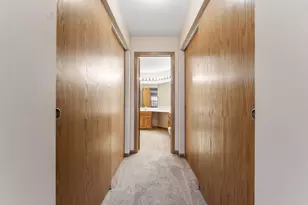 901 Butternut Ln, Mount Prospect, IL 60056 - Photo 16