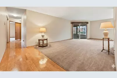 901 Butternut Lane #A, Mount Prospect, IL 60056 - Photo 4