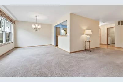 901 Butternut Lane #A, Mount Prospect, IL 60056 - Photo 6