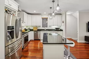 3217 N Wilton Ave, Chicago, IL 60657 - Photo 8