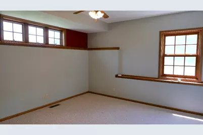 2346 W Longhollow Road, Elizabeth, IL 61028 - Photo 42