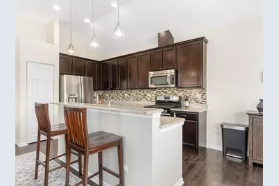 [Address not provided], Naperville, IL 60540 - Photo 4