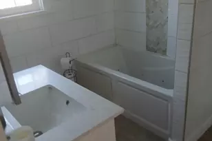 6932 S Calumet Ave, Chicago, IL 60637 - Photo 12