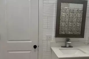 6932 S Calumet Ave, Chicago, IL 60637 - Photo 18